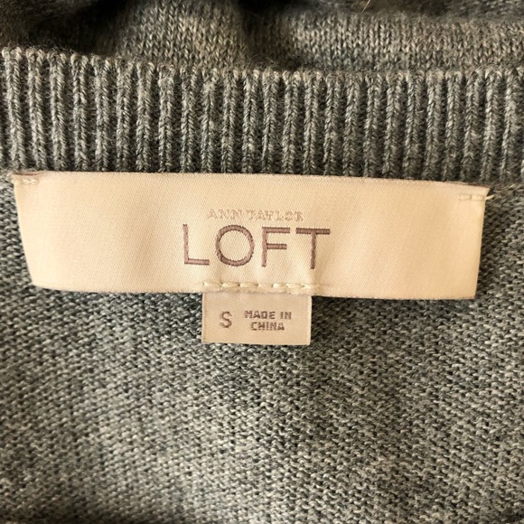 ANN TAYLOR LOFT grey sweater, Scotty dog design, S - Picture 5 of 6